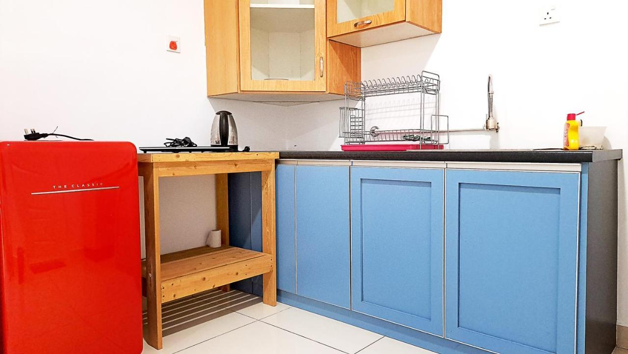 Mansion One Entire House 3 Queenbeds - Spacious Balcony Seaview George Town Exteriör bild